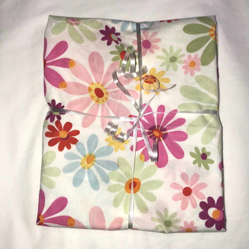 POTTERY BARN KIDS STANDARD SHAM FLOWERS PINK CLEAN